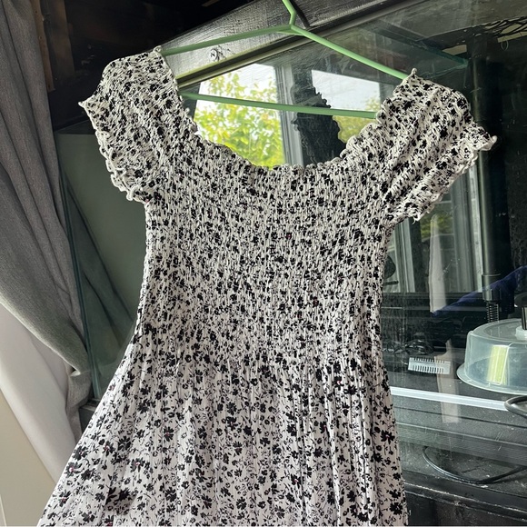 Miss Lulo Summer Floral Maxi Dress! - Picture 2 of 6